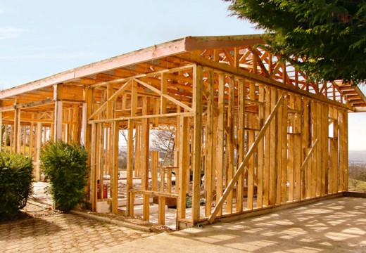 Peut-on faire soi-même une maison en bois ?